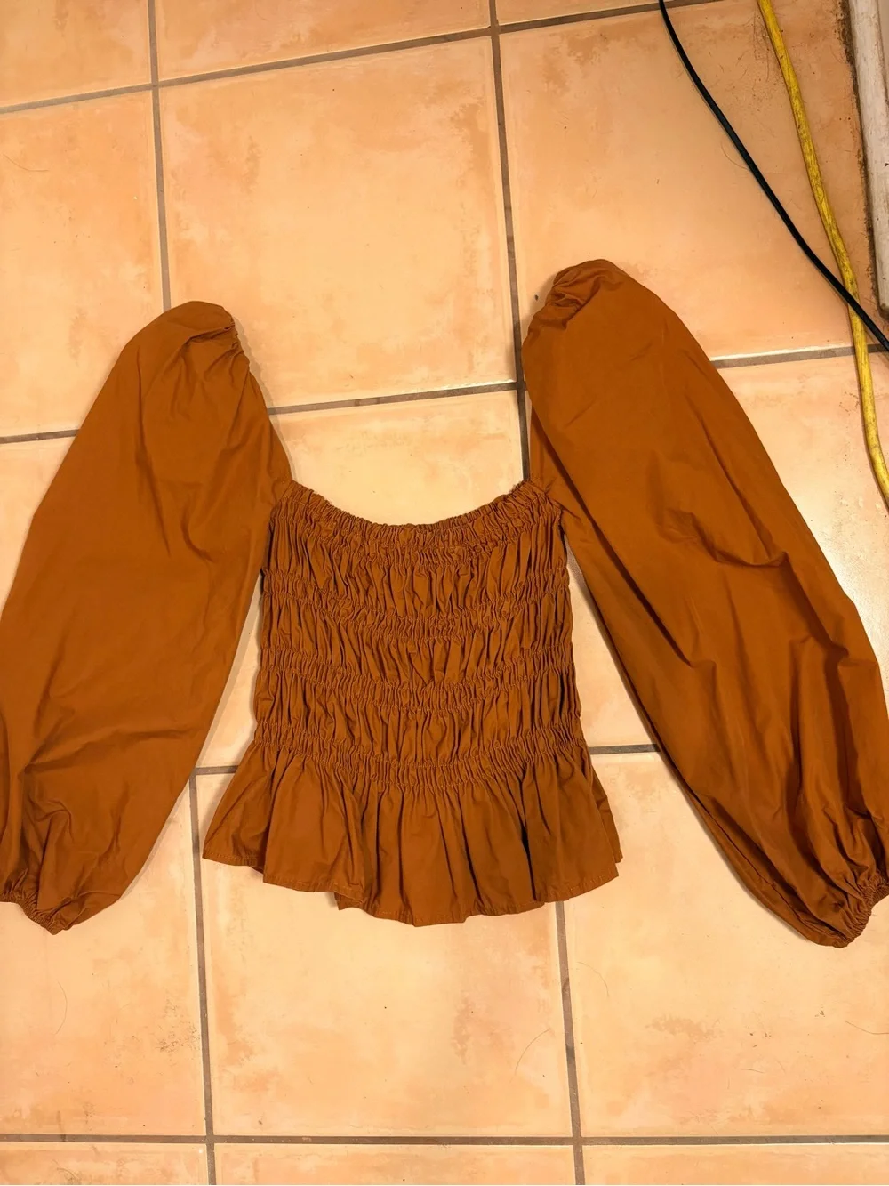 Astr The Label Rust Smocked Square-Neck Puff Bubble  Sleeve Top Size S Cottage